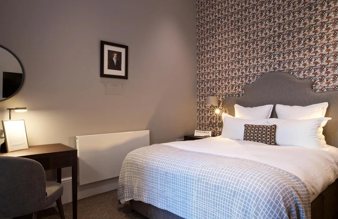 54 Queen'S Gate Hotel-1